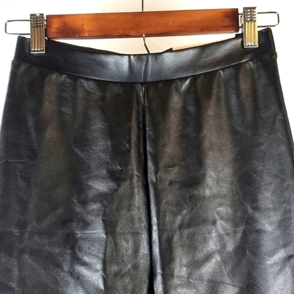 NWT American Eagle Faux Leather Highest Rise Bike Short in Black - Picture 3 of 9